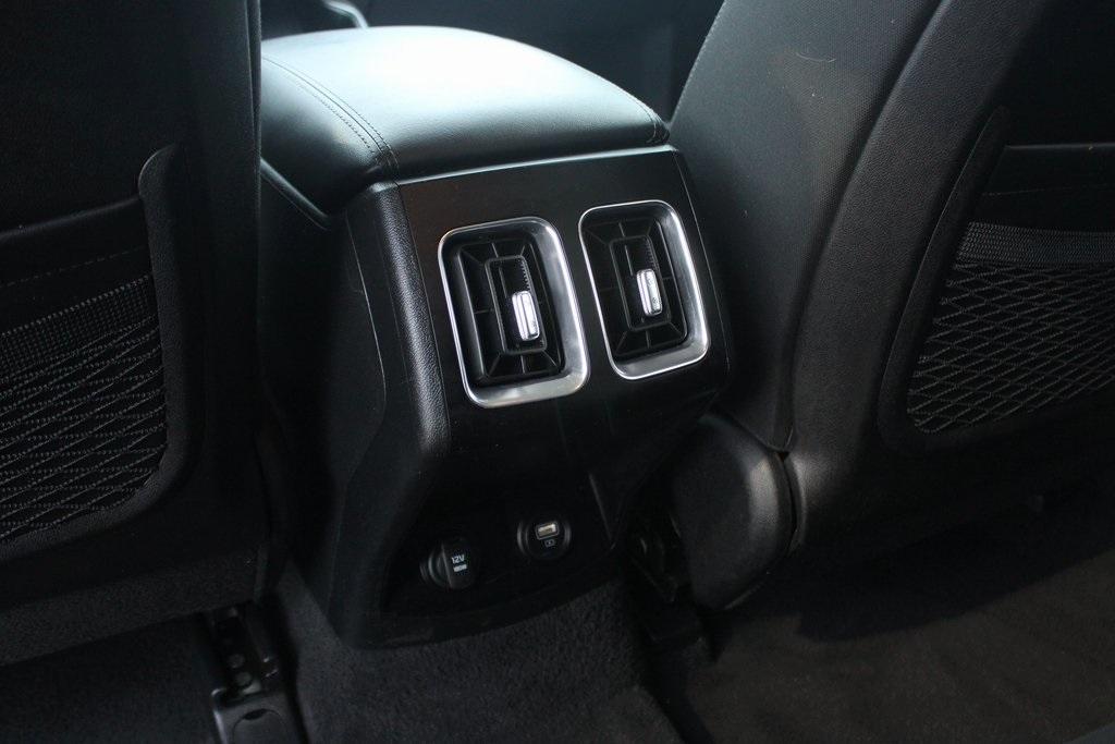 used 2023 Kia Sorento car, priced at $24,238