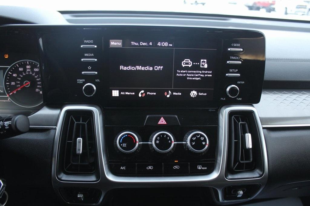 used 2023 Kia Sorento car, priced at $24,238