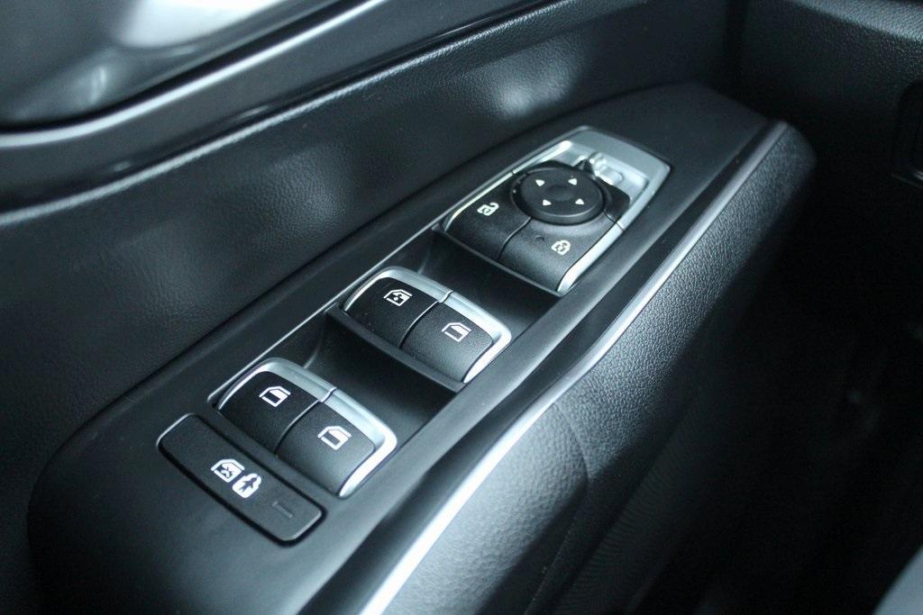 used 2023 Kia Sorento car, priced at $24,238