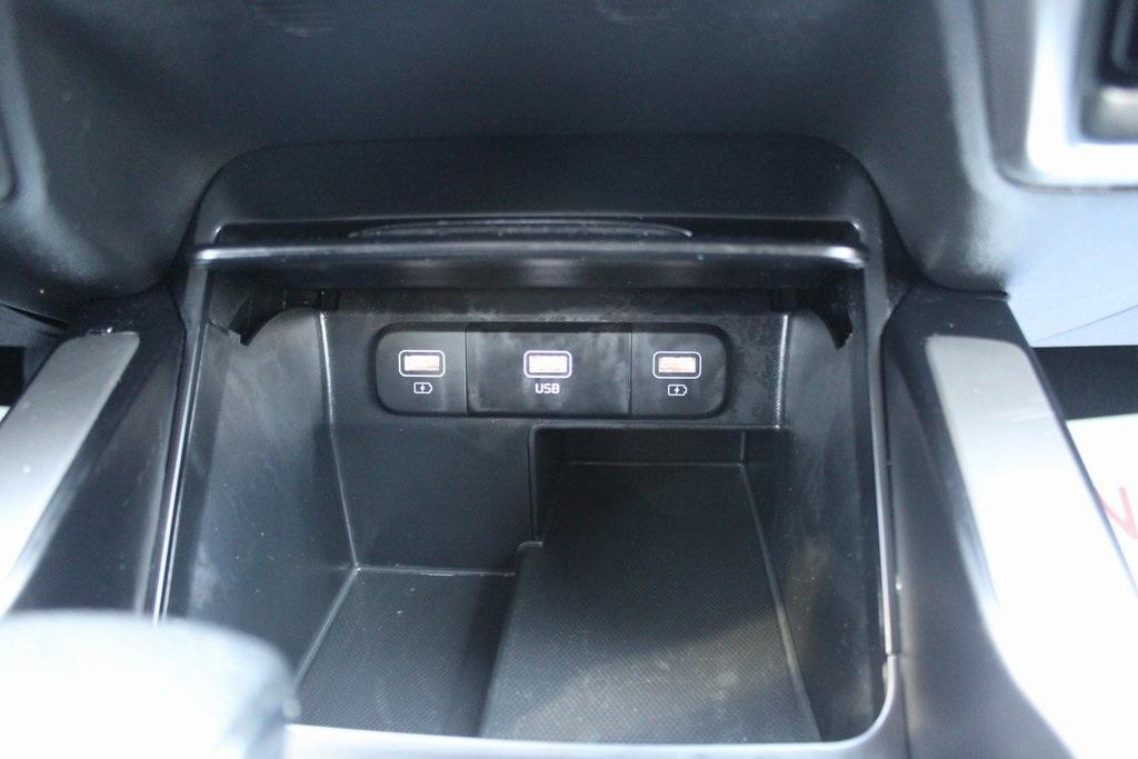 used 2023 Kia Sorento car, priced at $24,238