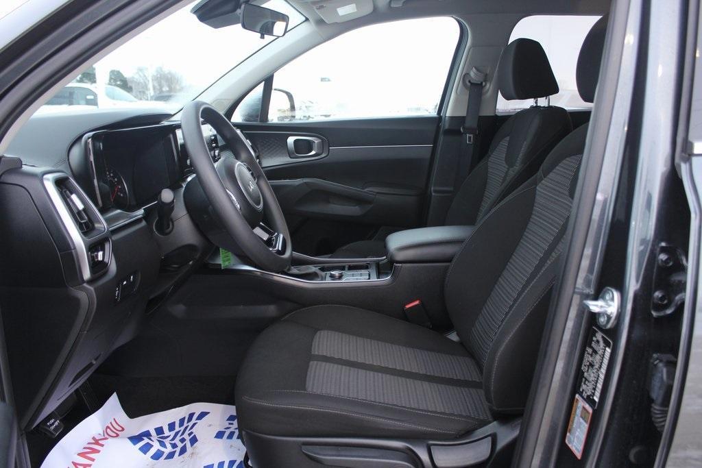 used 2023 Kia Sorento car, priced at $24,238