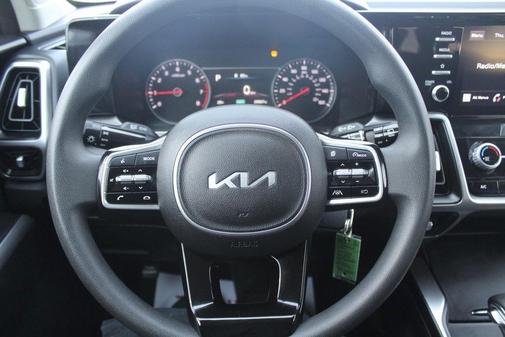 used 2023 Kia Sorento car, priced at $24,238