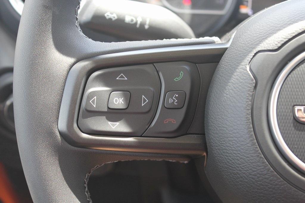 new 2025 Jeep Gladiator car, priced at $40,649