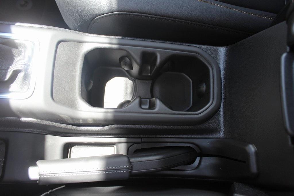 new 2025 Jeep Gladiator car, priced at $40,649