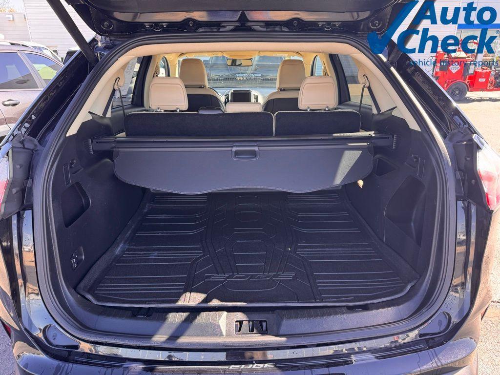used 2024 Ford Edge car, priced at $22,744