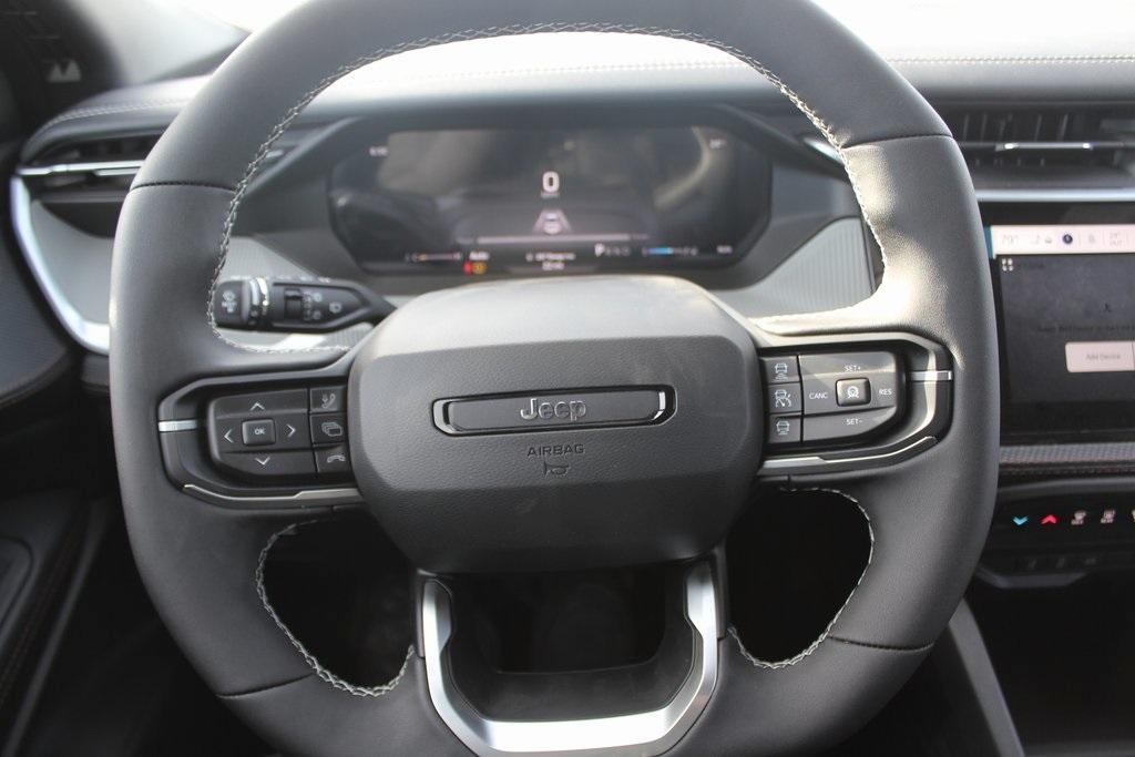 new 2026 Jeep Cherokee car, priced at $42,359