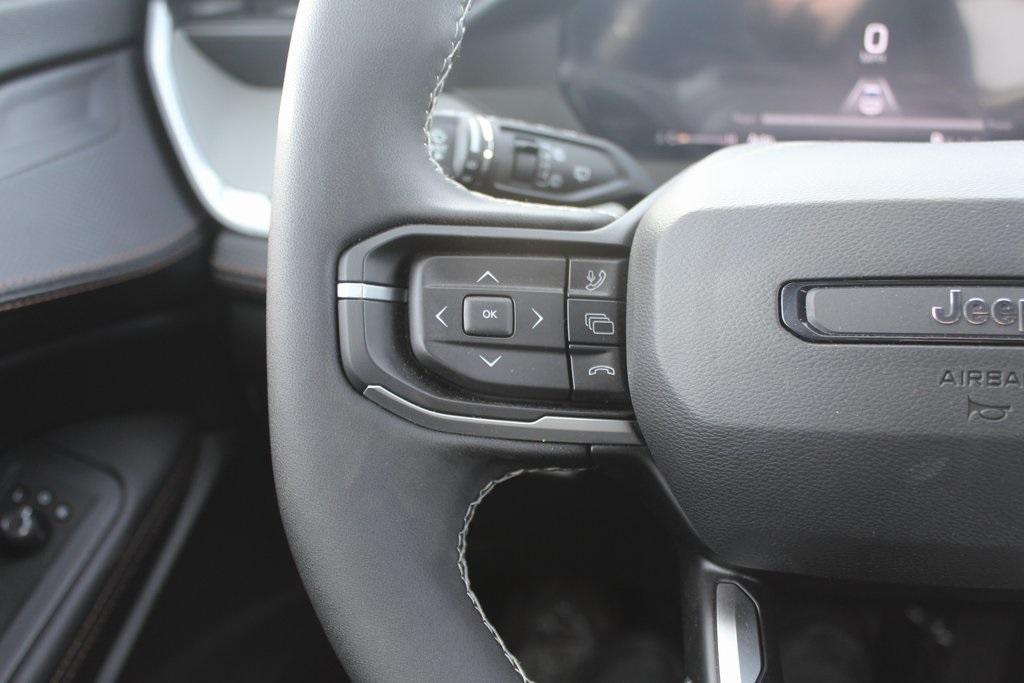 new 2026 Jeep Cherokee car, priced at $42,359