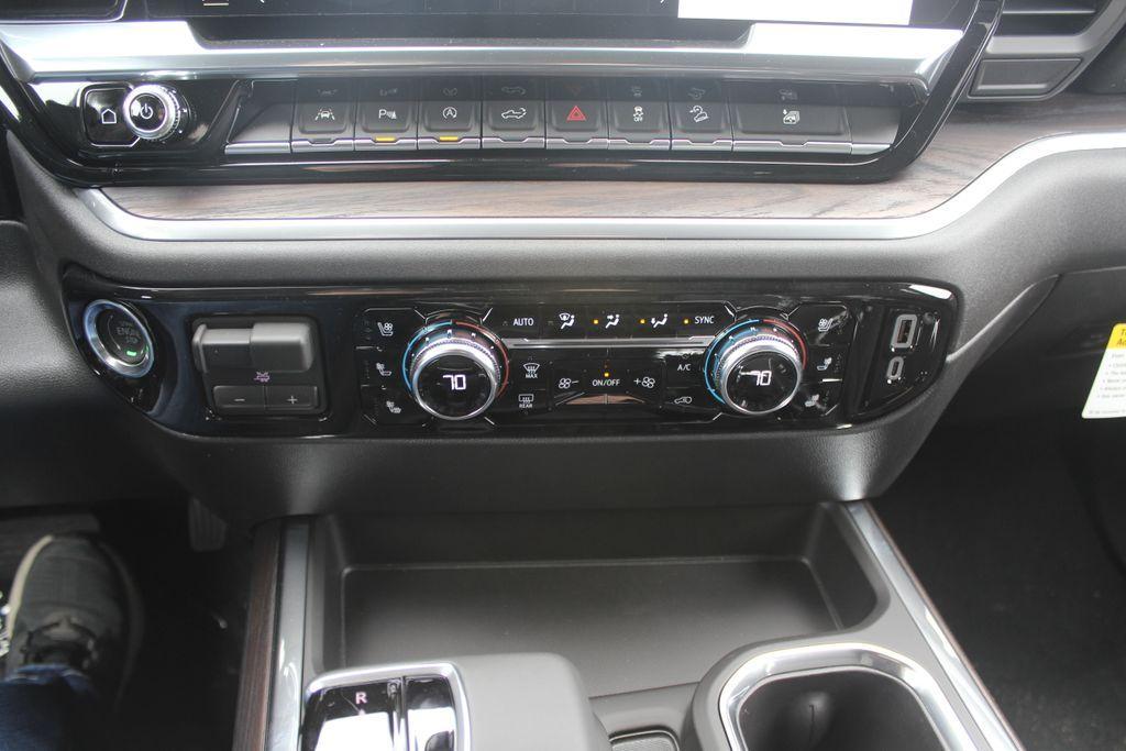 new 2026 GMC Sierra 1500 car, priced at $64,072