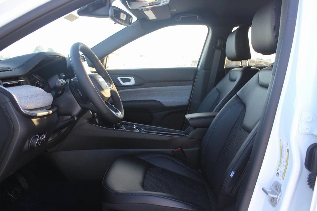 new 2026 Jeep Compass car, priced at $28,951