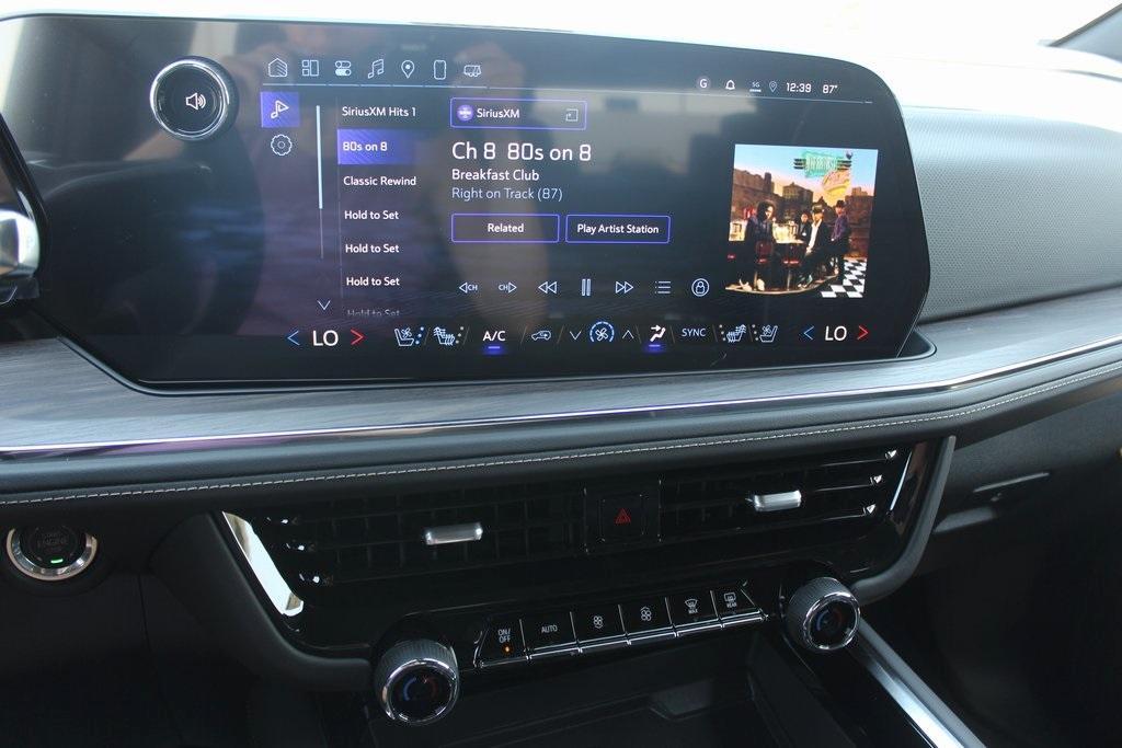 new 2025 Chevrolet Suburban car, priced at $78,251