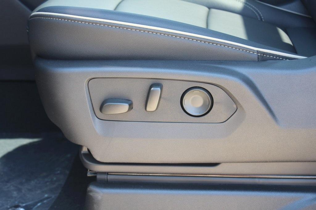 new 2025 Chevrolet Suburban car, priced at $78,251