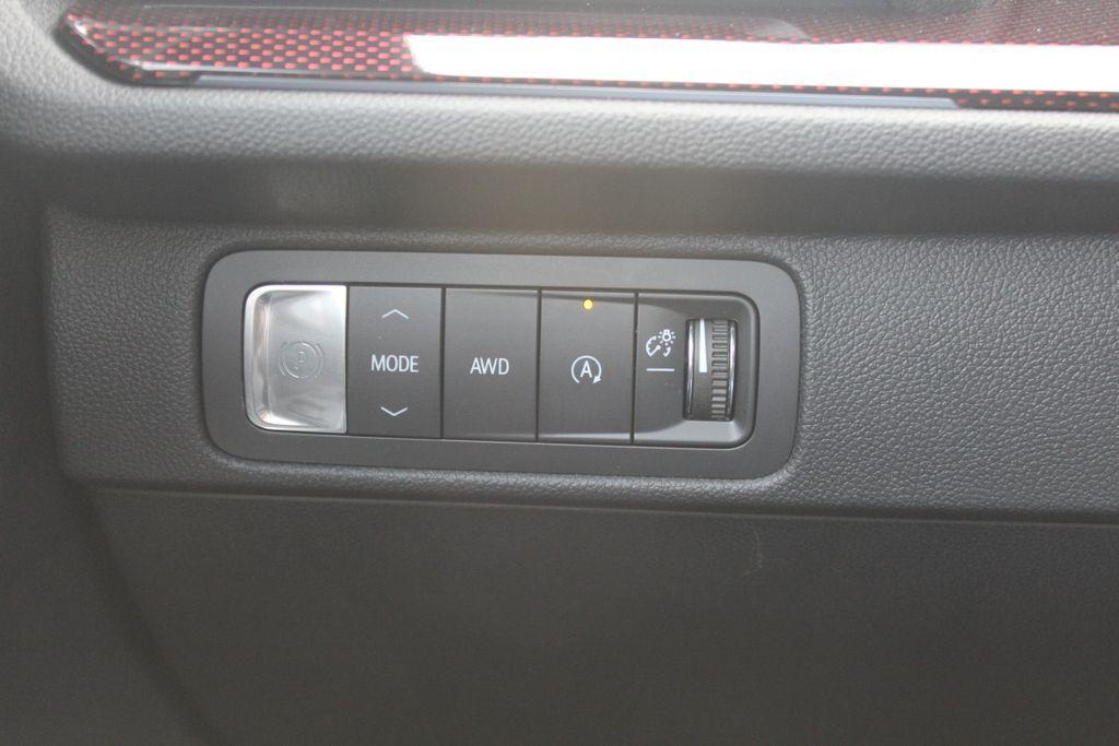 new 2026 Chevrolet Traverse car, priced at $51,571