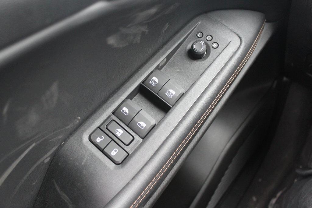 new 2026 Jeep Cherokee car, priced at $41,955