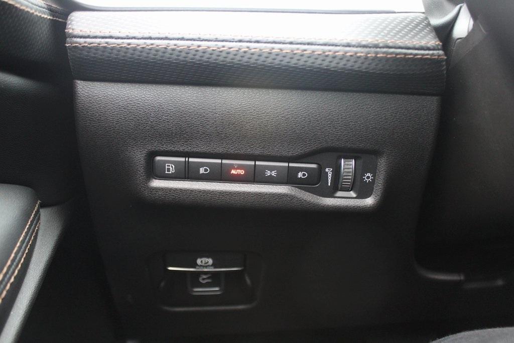 new 2026 Jeep Cherokee car, priced at $41,955