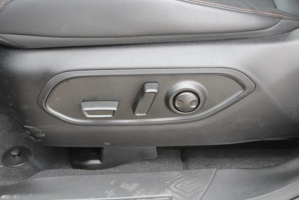 new 2026 Jeep Cherokee car, priced at $41,955