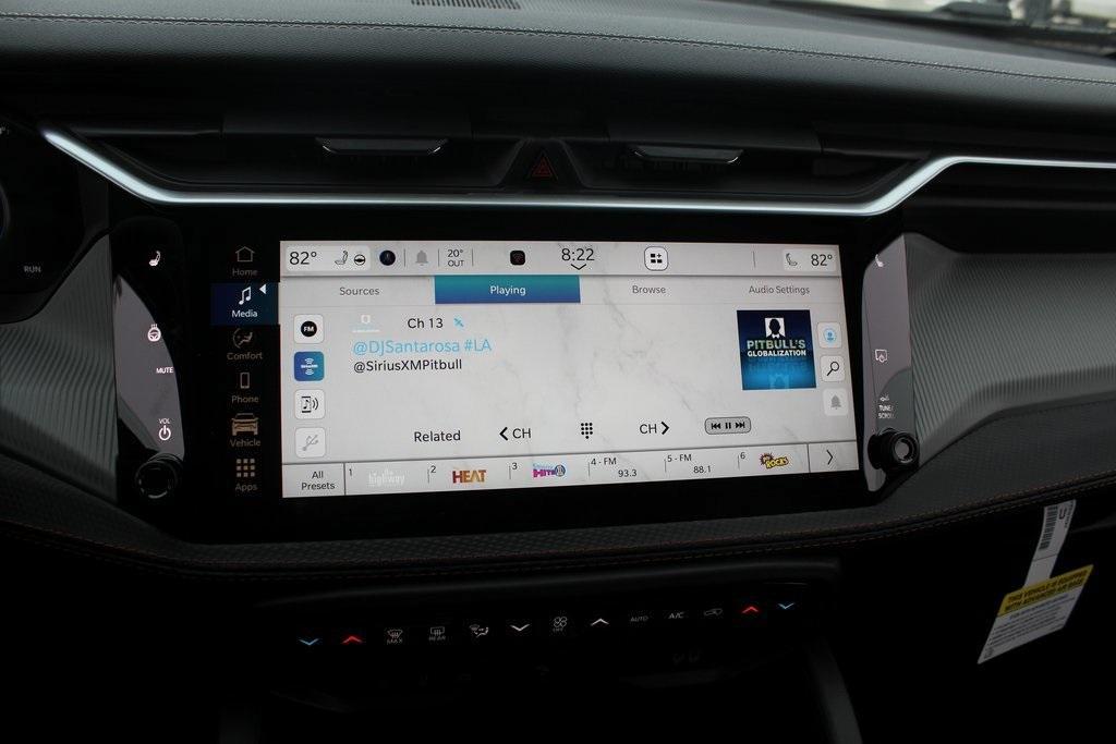 new 2026 Jeep Cherokee car, priced at $41,955