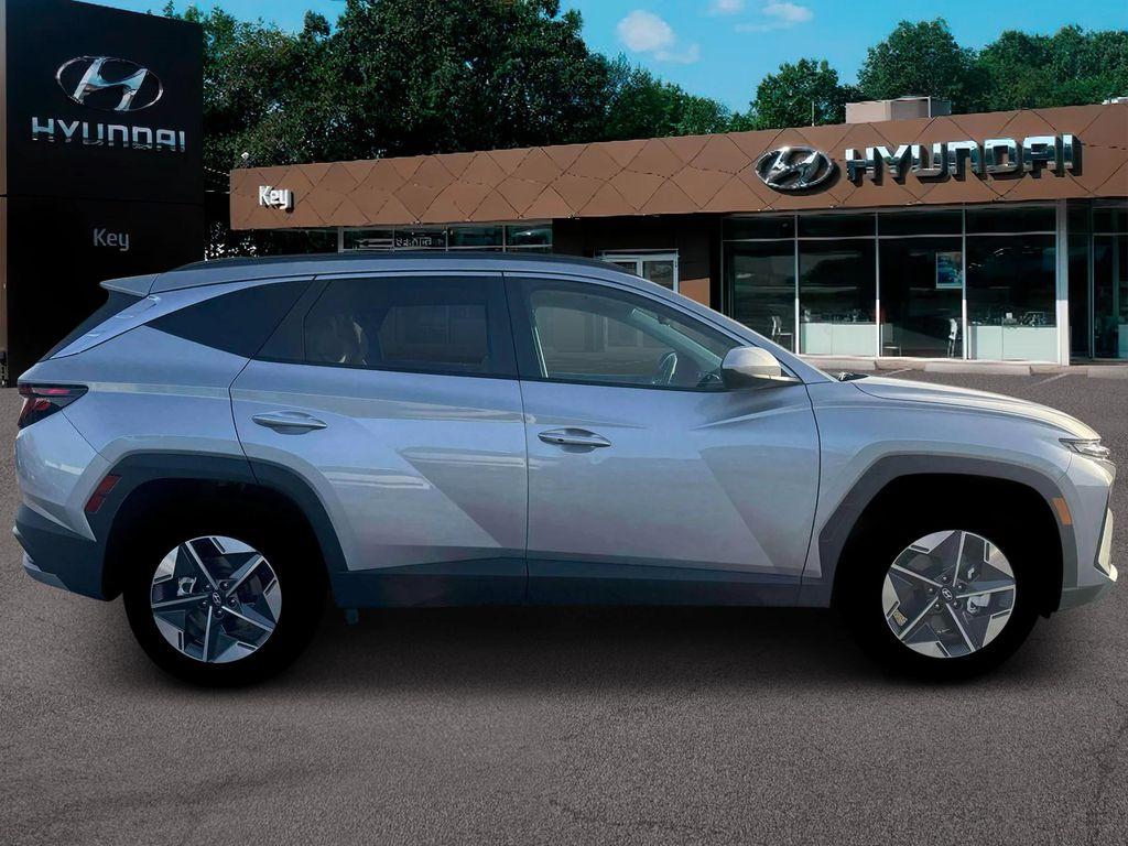 new 2026 Hyundai TUCSON Hybrid car, priced at $30,220