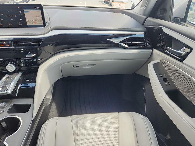 used 2023 Acura MDX car, priced at $43,669