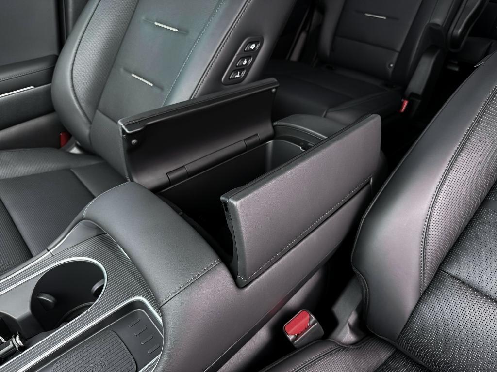 new 2026 Hyundai Palisade Hybrid car, priced at $57,095