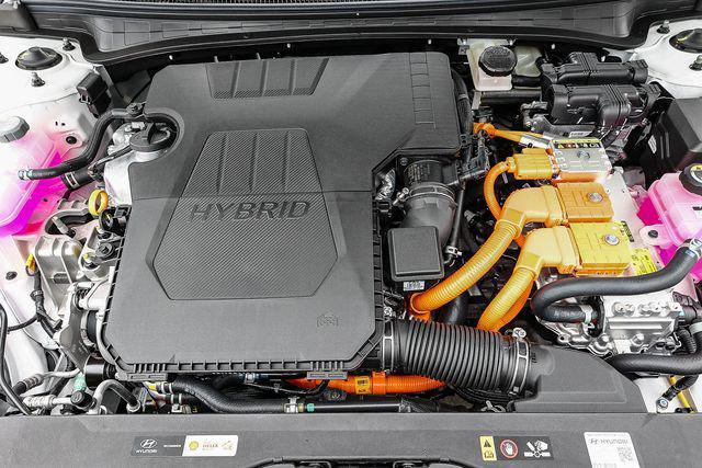 new 2026 Hyundai ELANTRA HEV car, priced at $30,562