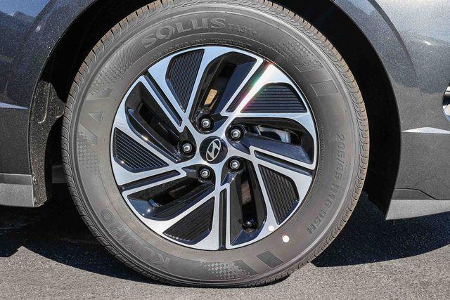 new 2026 Hyundai Sonata Hybrid car, priced at $27,938
