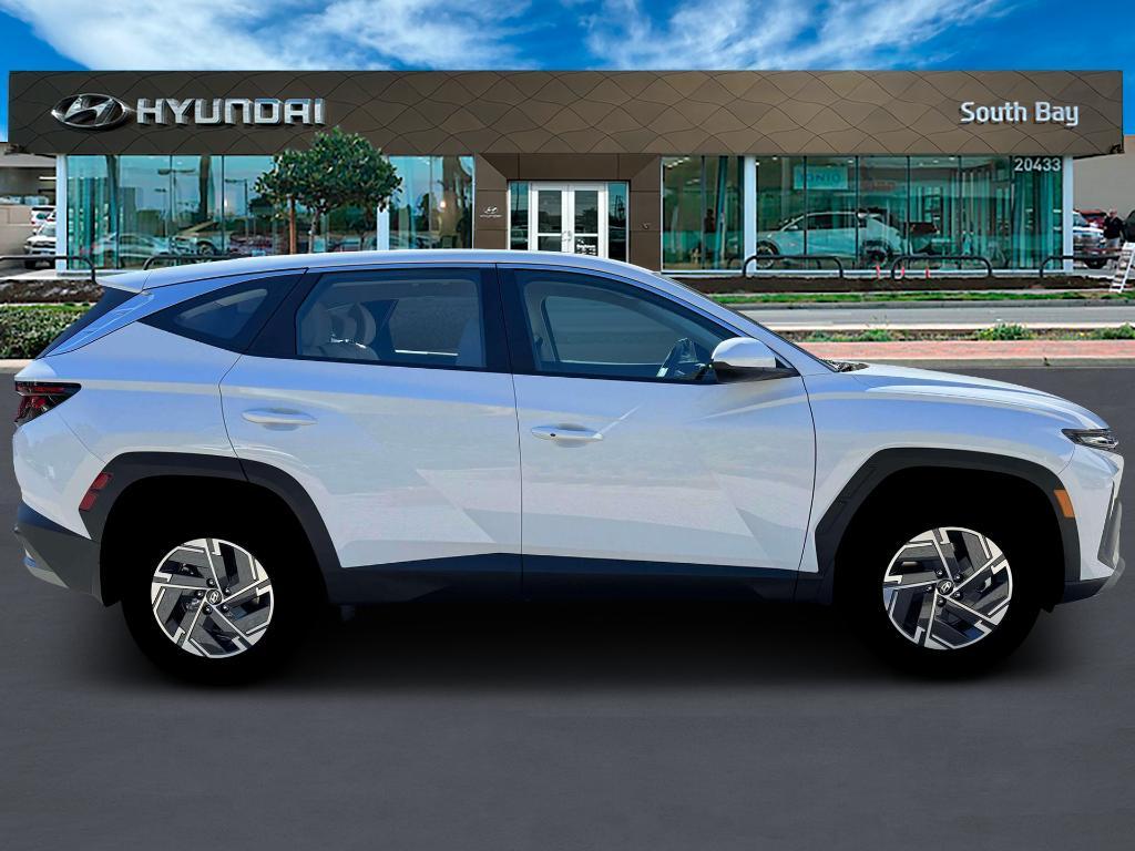 new 2026 Hyundai TUCSON Hybrid car, priced at $30,305