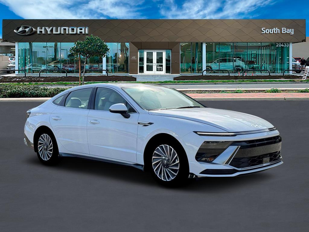 new 2026 Hyundai Sonata Hybrid car, priced at $33,689