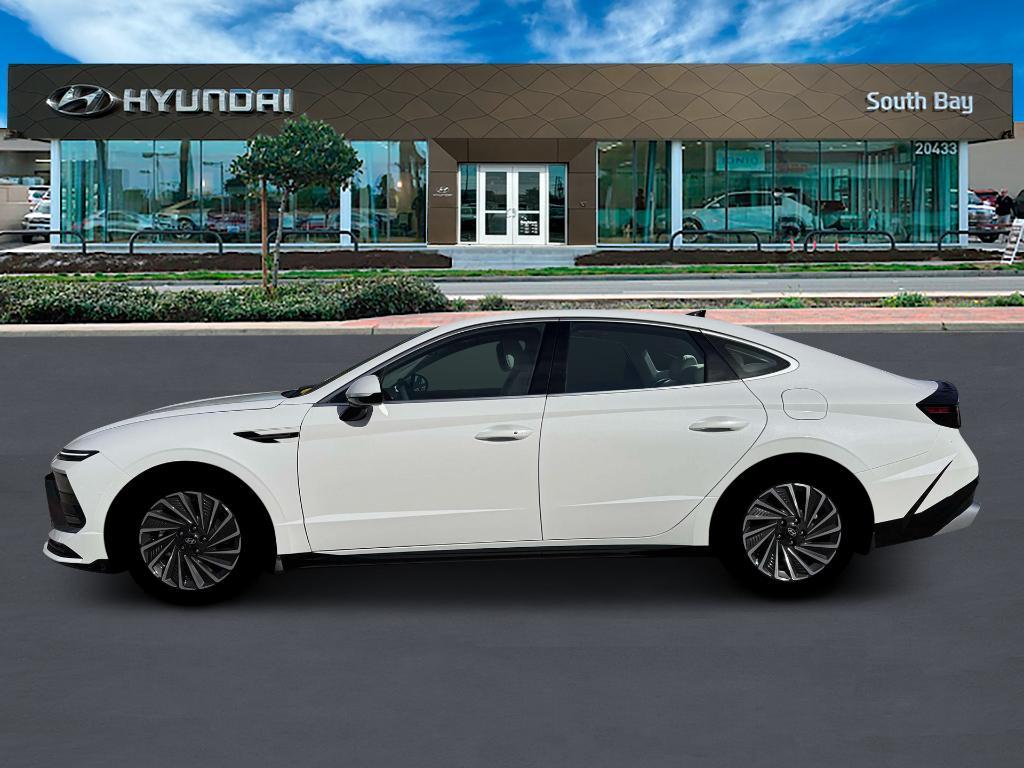 new 2026 Hyundai Sonata Hybrid car, priced at $33,689