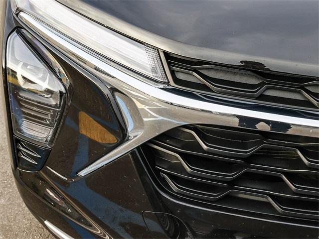 used 2025 Chevrolet Trax car, priced at $19,199