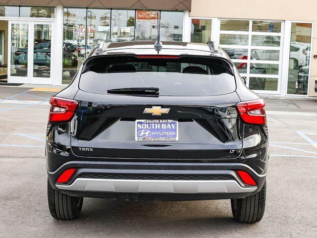 used 2025 Chevrolet Trax car, priced at $19,299