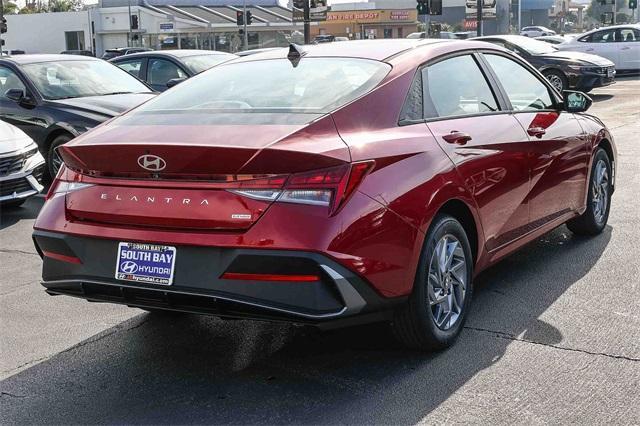 new 2026 Hyundai ELANTRA HEV car, priced at $25,678