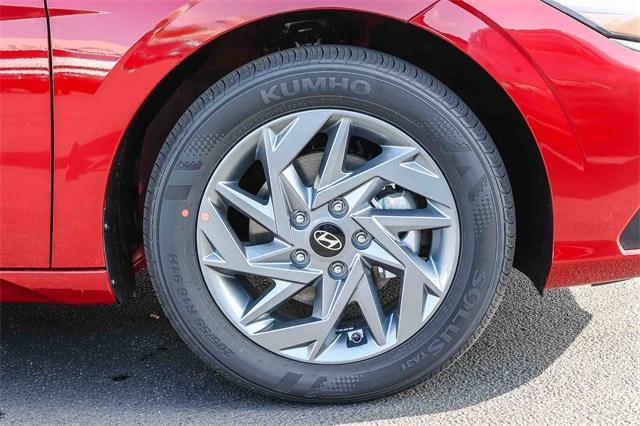 new 2026 Hyundai ELANTRA HEV car, priced at $25,678