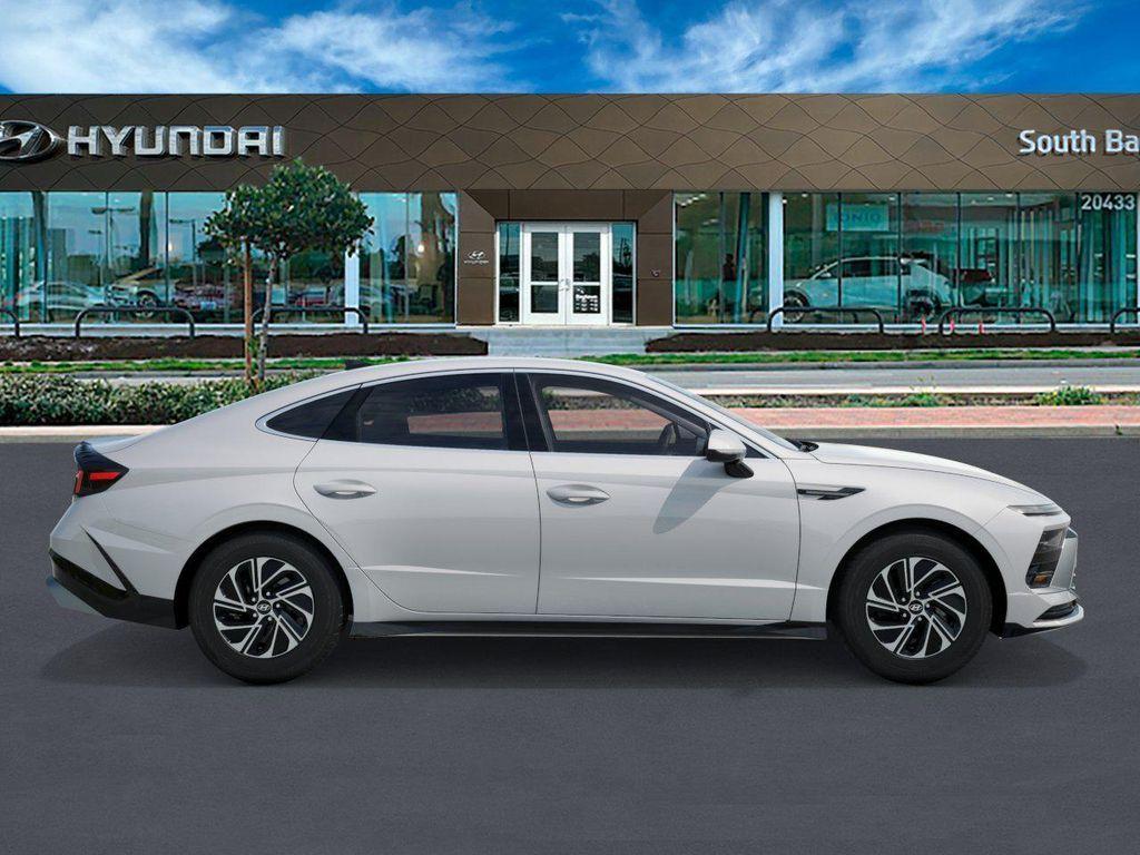 new 2026 Hyundai Sonata Hybrid car, priced at $30,417
