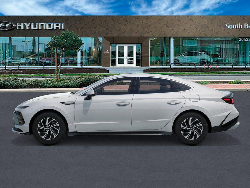 new 2026 Hyundai Sonata Hybrid car, priced at $30,417