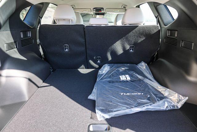 new 2026 Hyundai TUCSON Hybrid car, priced at $30,964