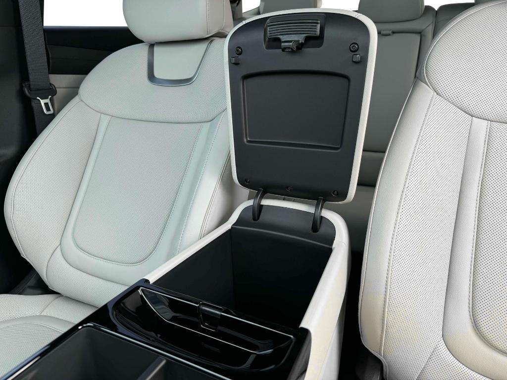 new 2026 Hyundai TUCSON Plug-In Hybrid car, priced at $50,055