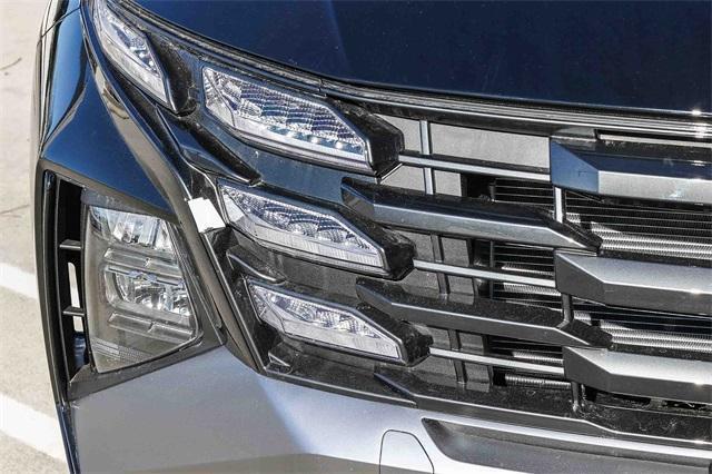 new 2026 Hyundai TUCSON Hybrid car, priced at $31,255
