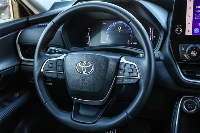 used 2025 Toyota Grand Highlander car, priced at $41,998