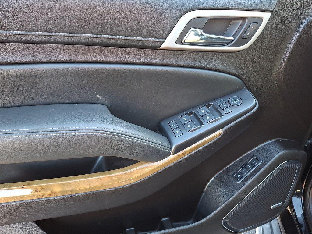 used 2016 GMC Yukon car, priced at $17,500