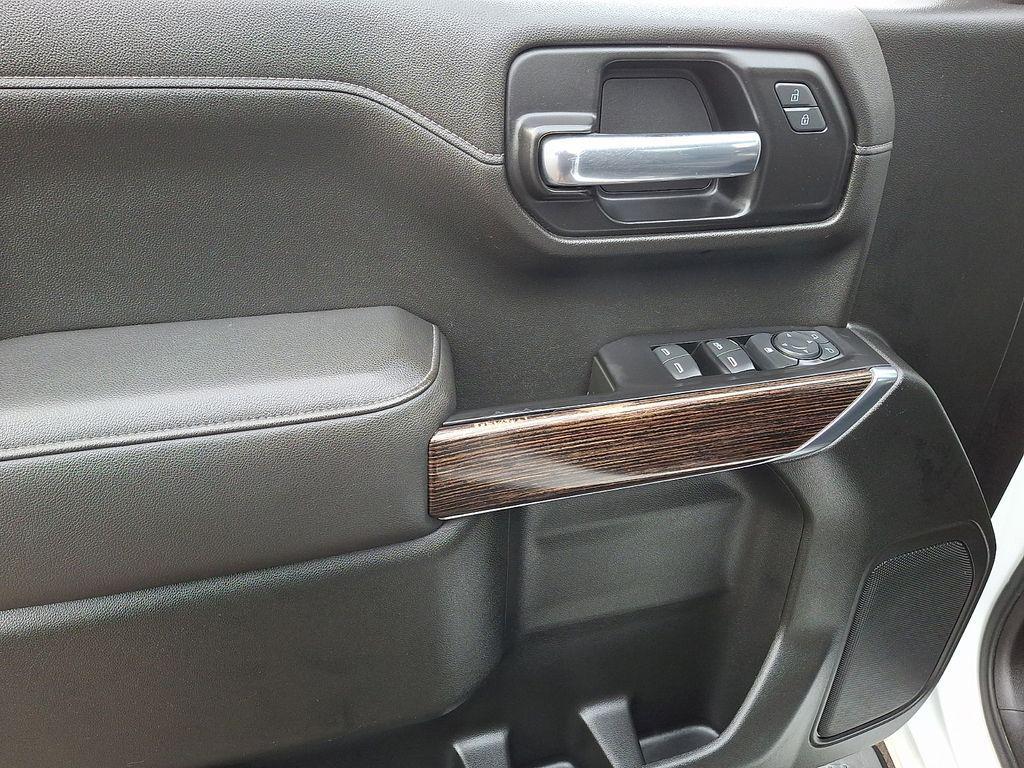 used 2020 GMC Sierra 1500 car, priced at $29,000