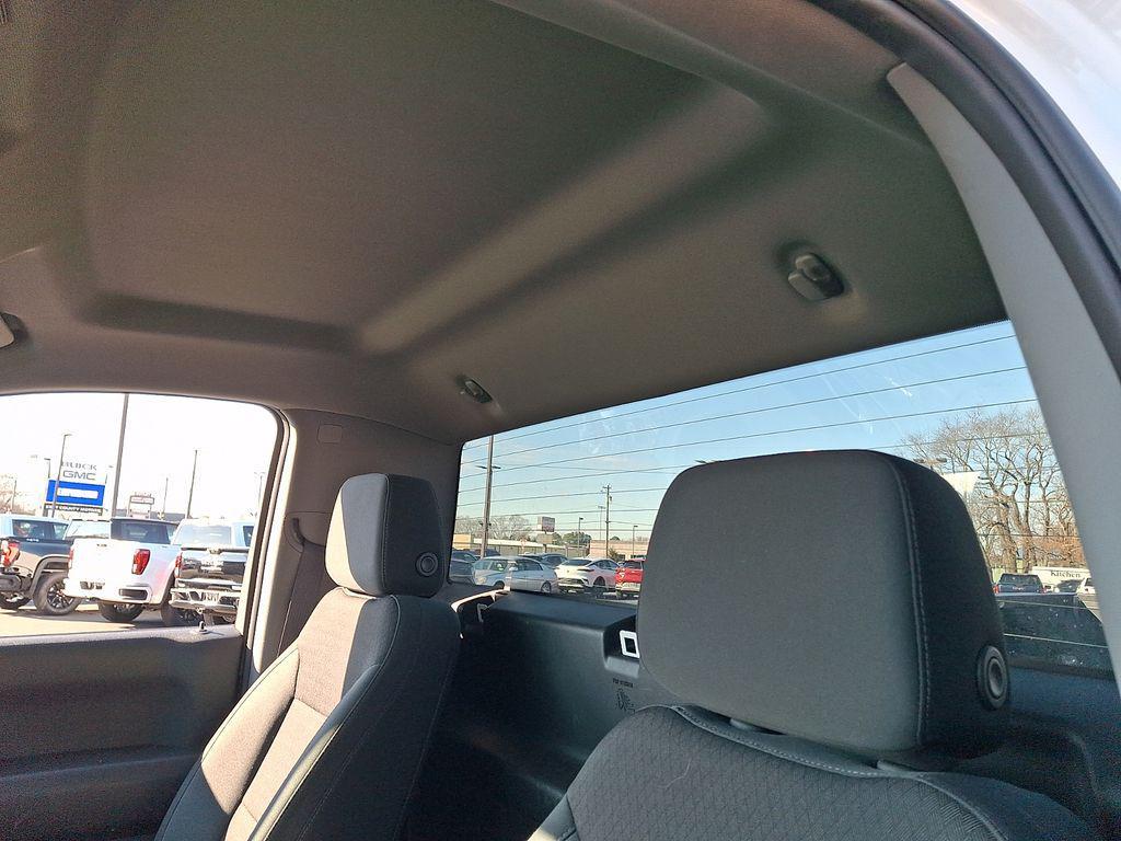 used 2024 GMC Sierra 1500 car, priced at $30,200