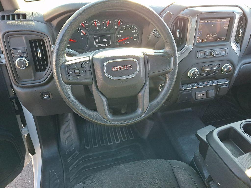 used 2024 GMC Sierra 1500 car, priced at $30,200