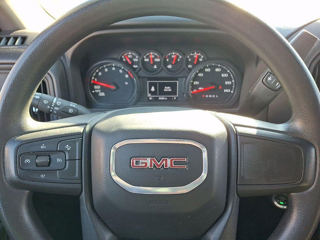 used 2024 GMC Sierra 1500 car, priced at $30,200