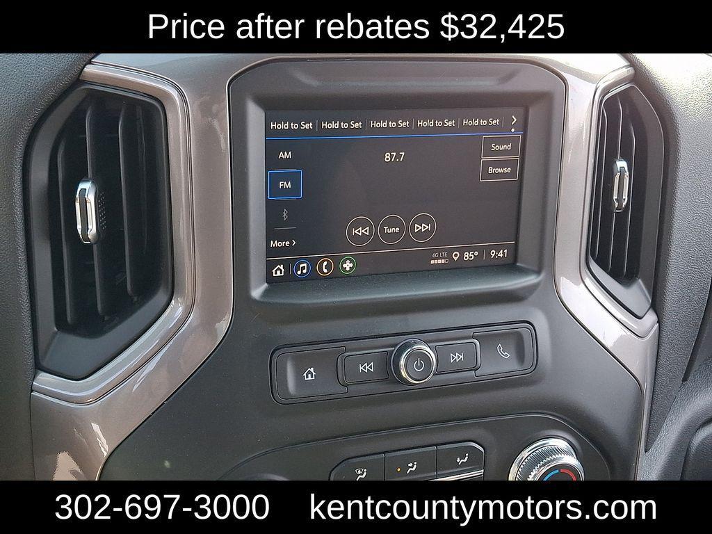 new 2026 GMC Sierra 1500 car, priced at $33,200