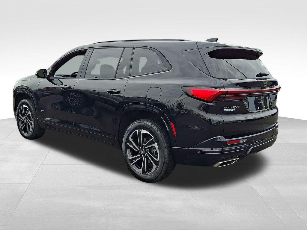 used 2025 Buick Enclave car, priced at $38,500