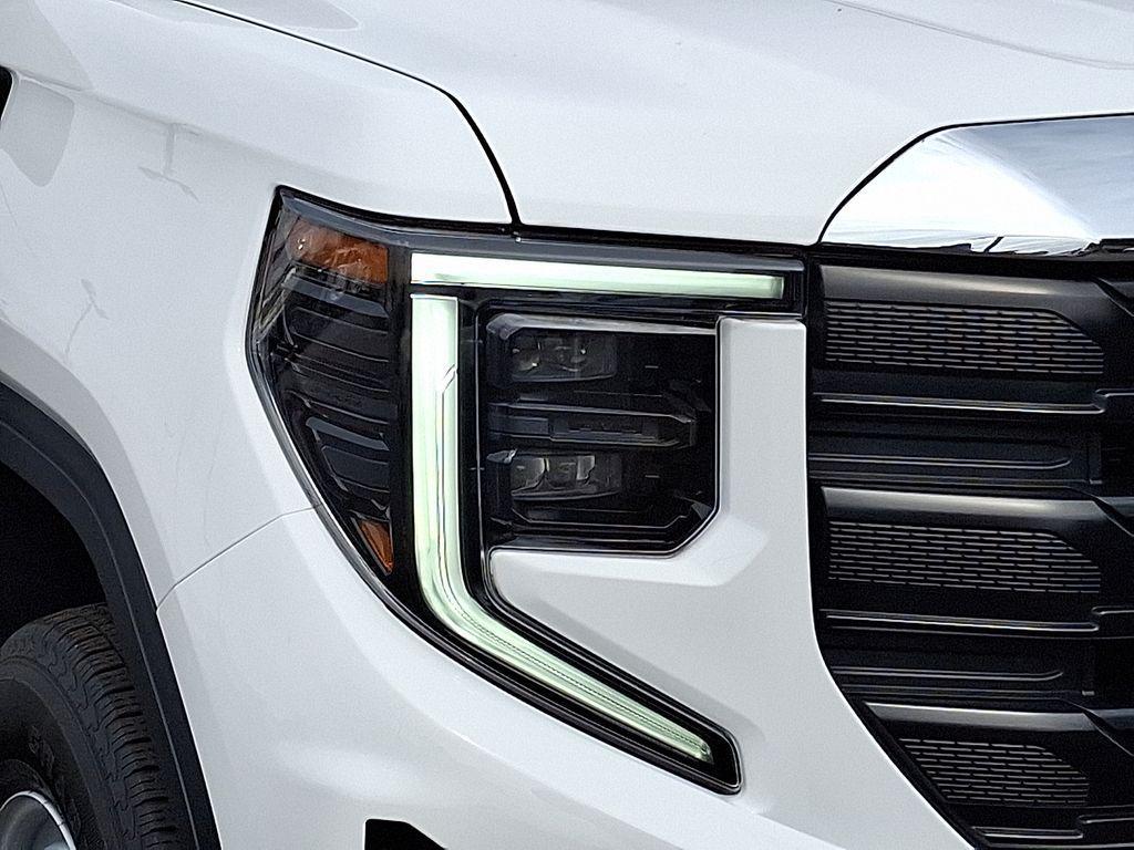 used 2023 GMC Sierra 1500 car, priced at $27,800