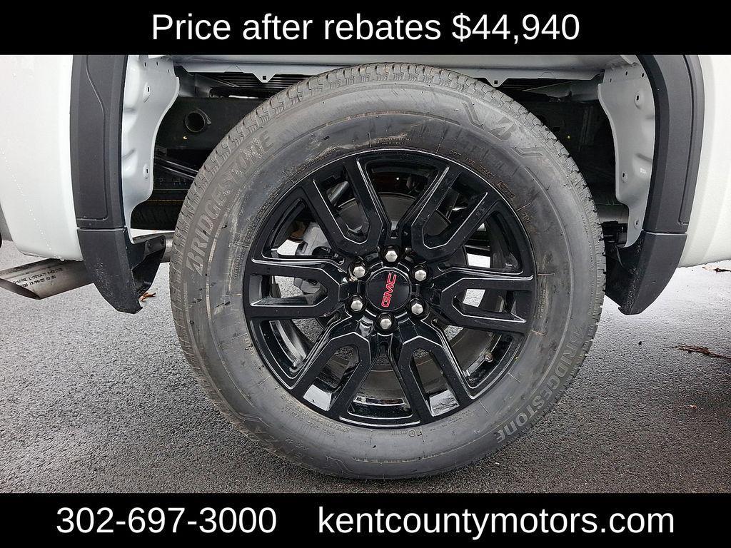 new 2026 GMC Sierra 1500 car, priced at $44,940