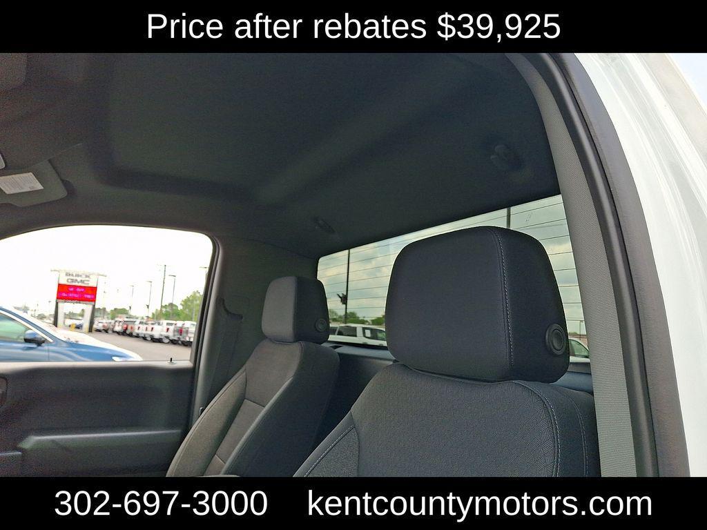 new 2026 GMC Sierra 1500 car, priced at $33,700