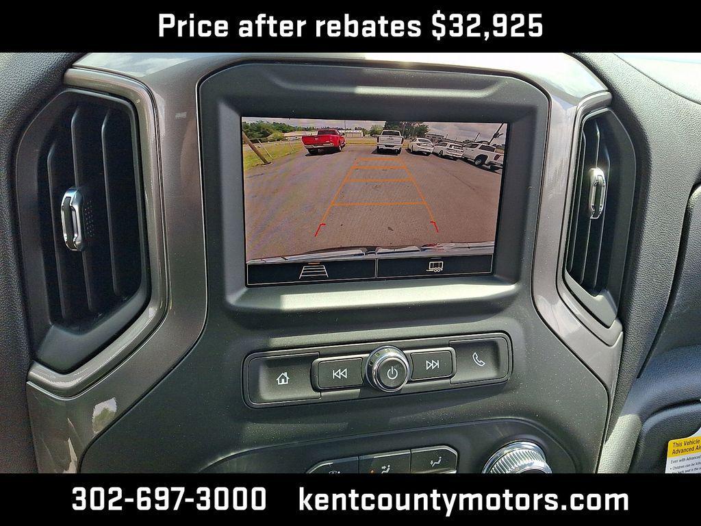 new 2026 GMC Sierra 1500 car, priced at $32,925