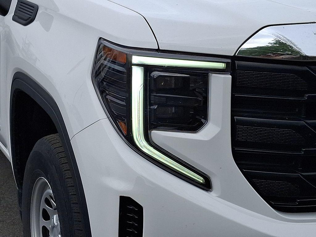 used 2024 GMC Sierra 1500 car, priced at $30,550